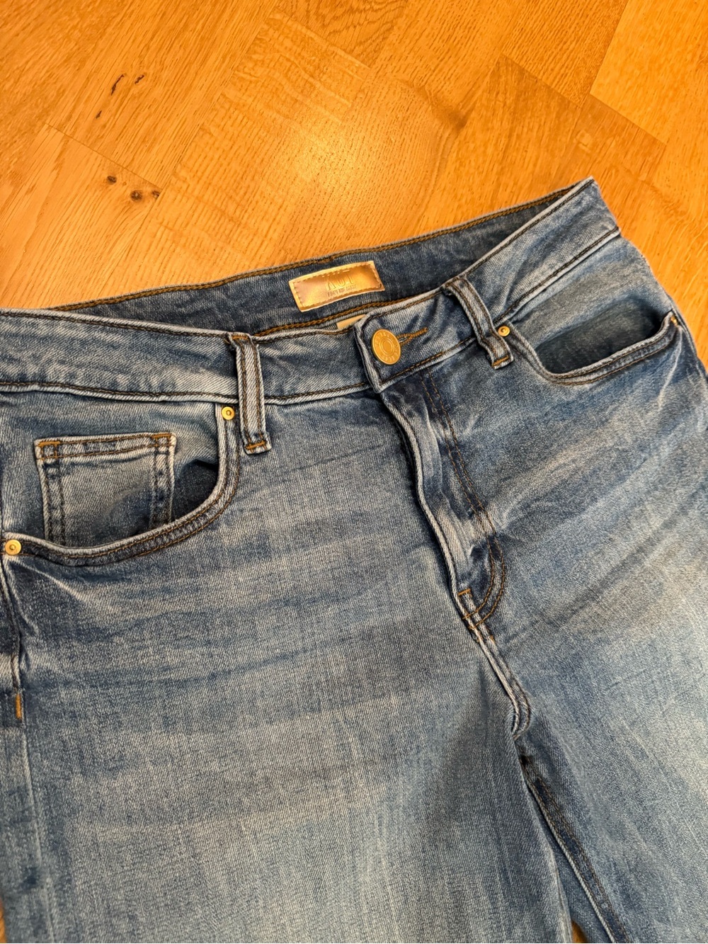 Kut from the Kloth Wide-Leg Jeans in Blue Wash - Picture 2 of 11